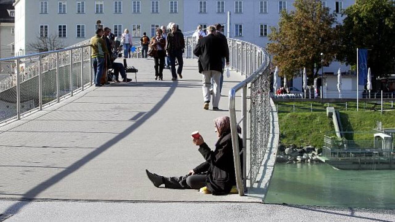 Heiße Debatten über Bettler in Salzburg und Graz