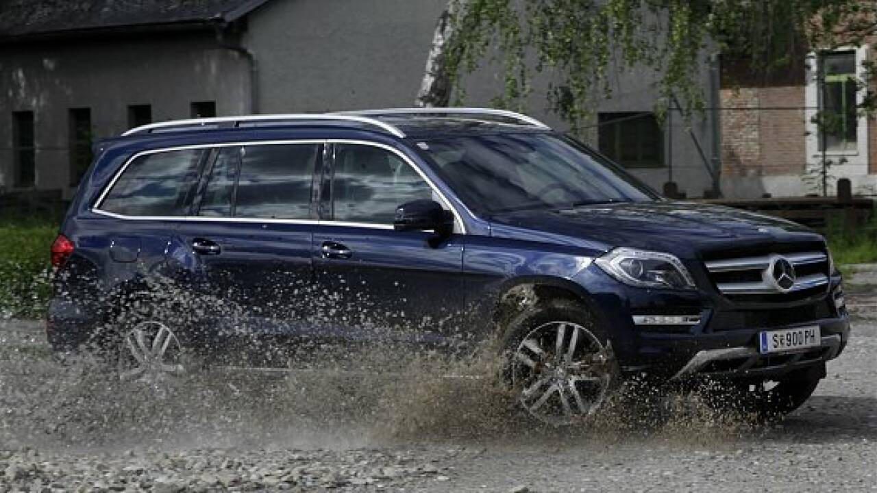 Mercedes GL: gemütliches Fernsehen inbegriffen