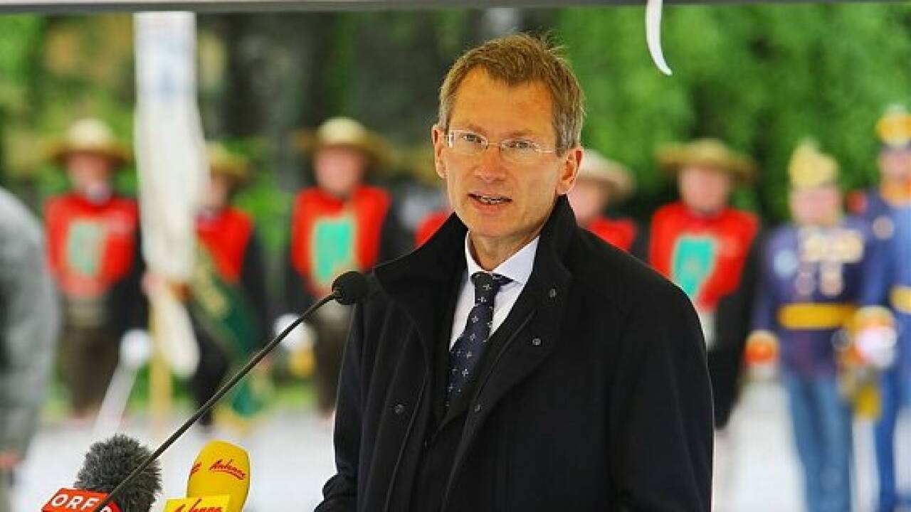 Rainerkaserne in Elsbethen an Red Bull übergeben