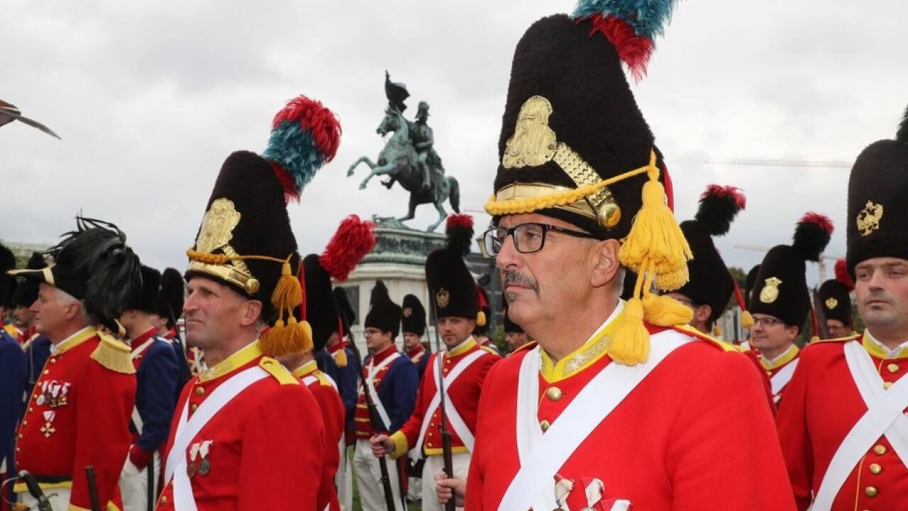 Festakt mit den Salzburger Schützen und Musikkapellen zum 100-Jahr-Jubiläum der Republik Österreich in Wien.  