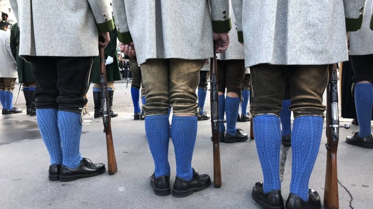 Festakt mit den Salzburger Schützen und Musikkapellen zum 100-Jahr-Jubiläum der Republik Österreich in Wien.  