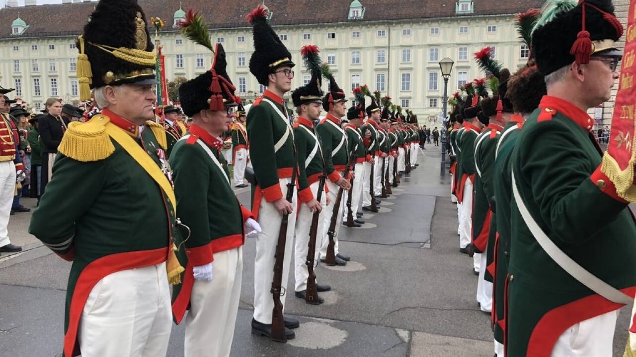 Festakt mit den Salzburger Schützen und Musikkapellen zum 100-Jahr-Jubiläum der Republik Österreich in Wien.  