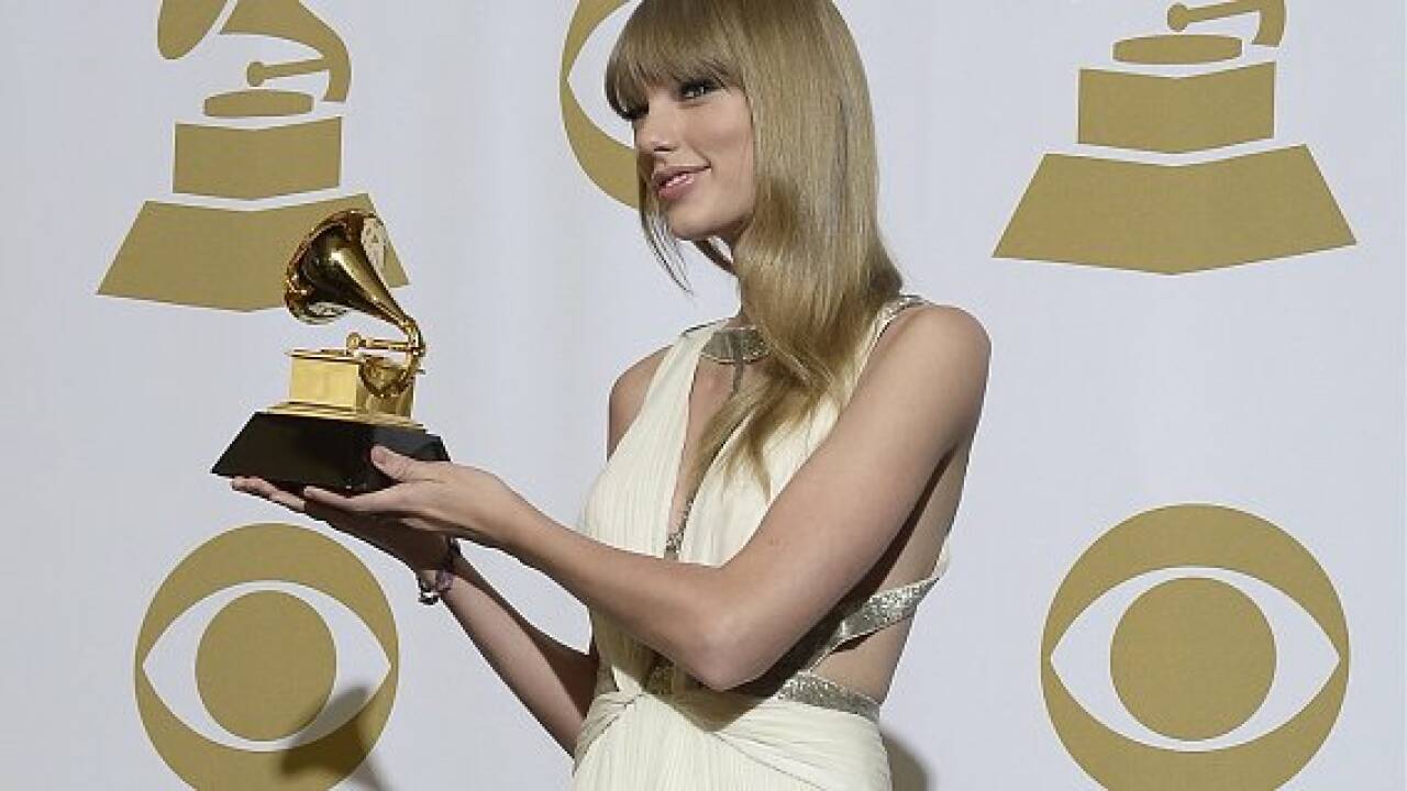 Taylor Swift besucht krebskranken Fan im Krankenhaus