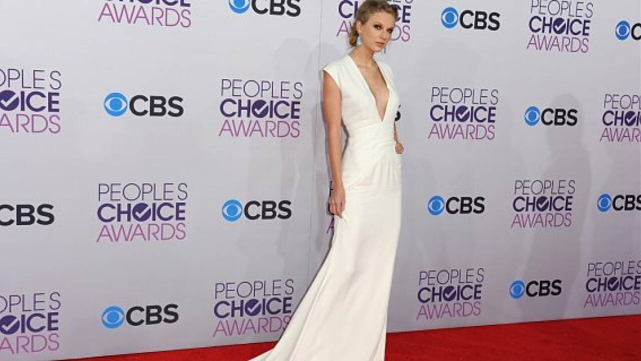 Taylor Swift besucht krebskranken Fan im Krankenhaus