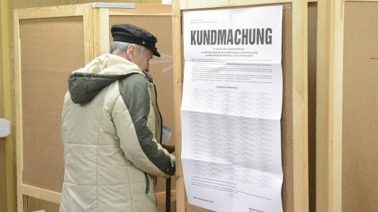 Volksbefragung: Rund 60 Prozent für Wehrpflicht