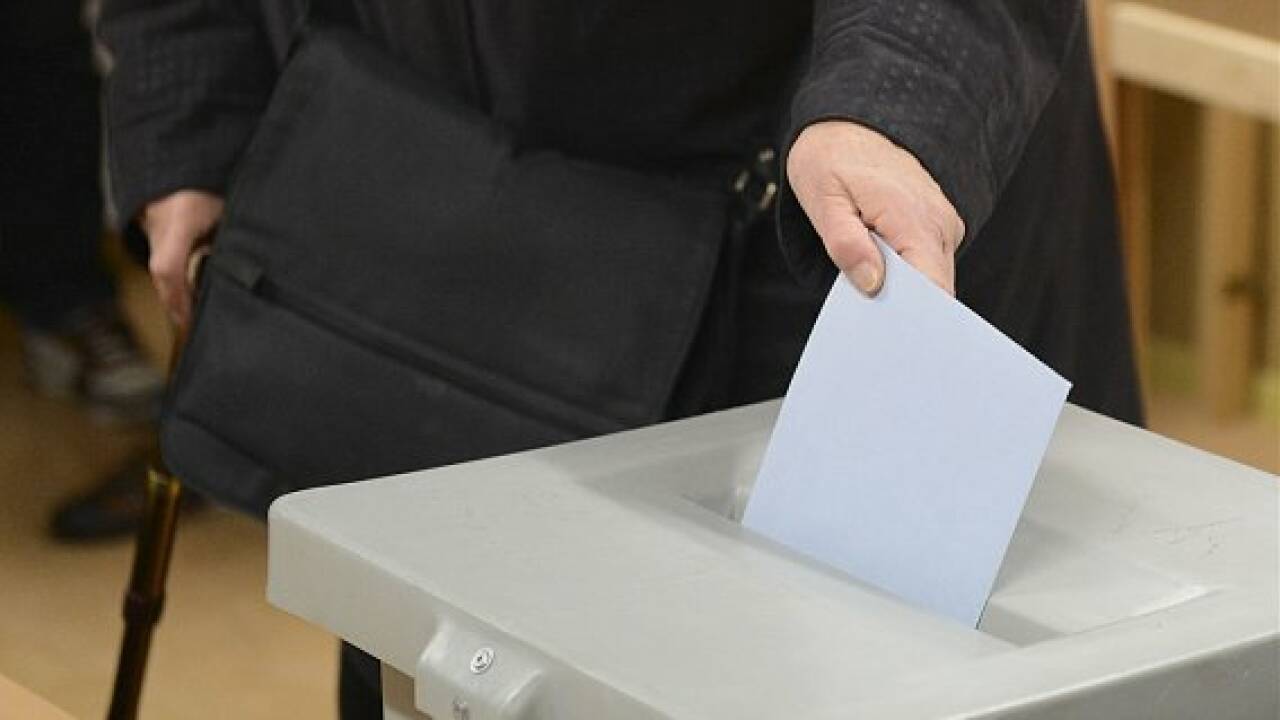Volksbefragung: Rund 60 Prozent für Wehrpflicht