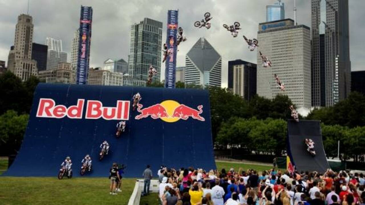 Extremsport, Fußball und Motor als Marketingstrategie