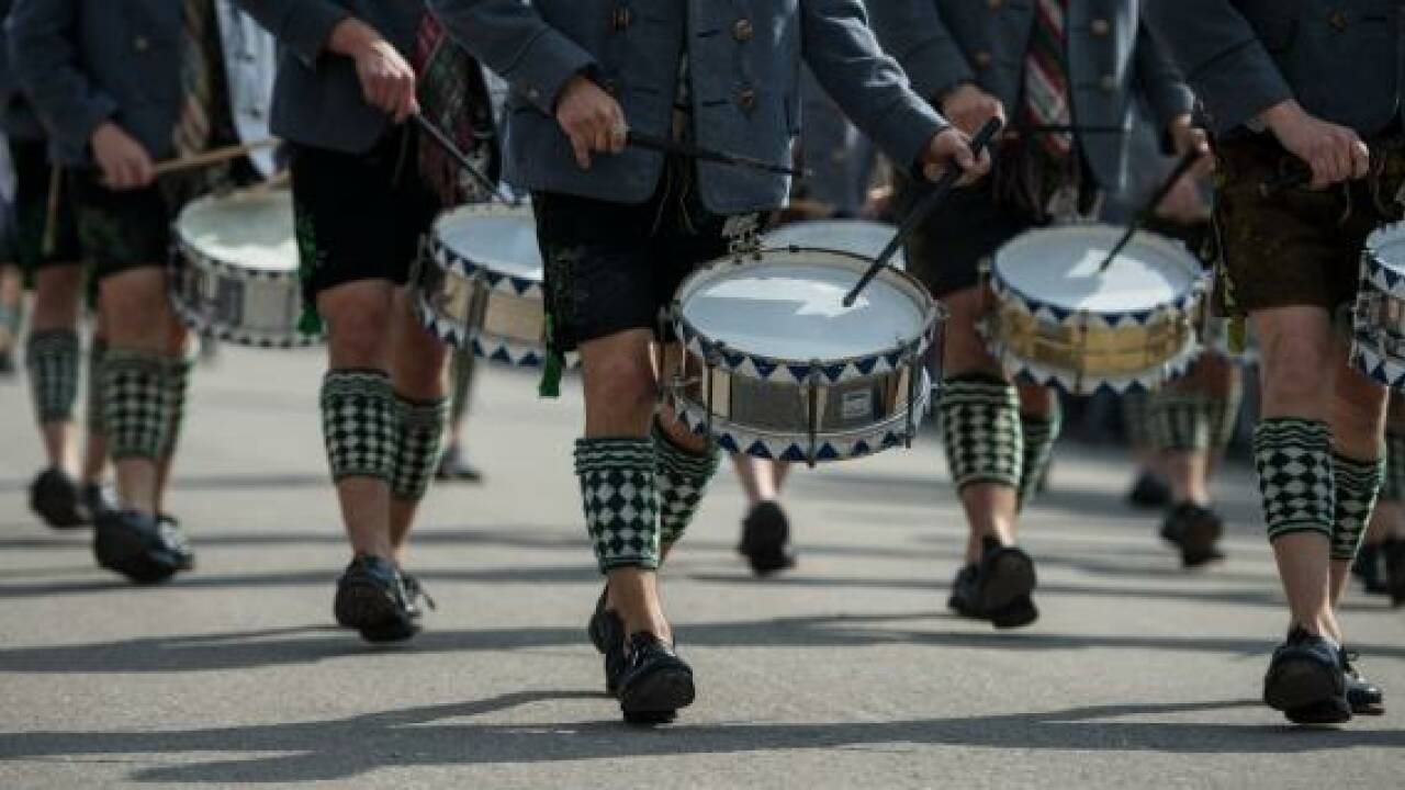 "O’zapft is" beim Oktoberfest in München