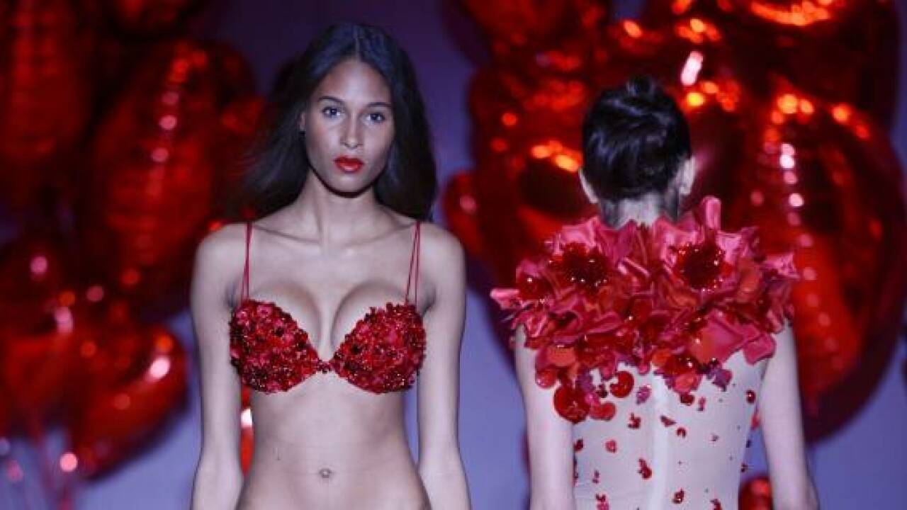 Frühere Ribery-Prostituierte präsentiert Dessous-Kollektion