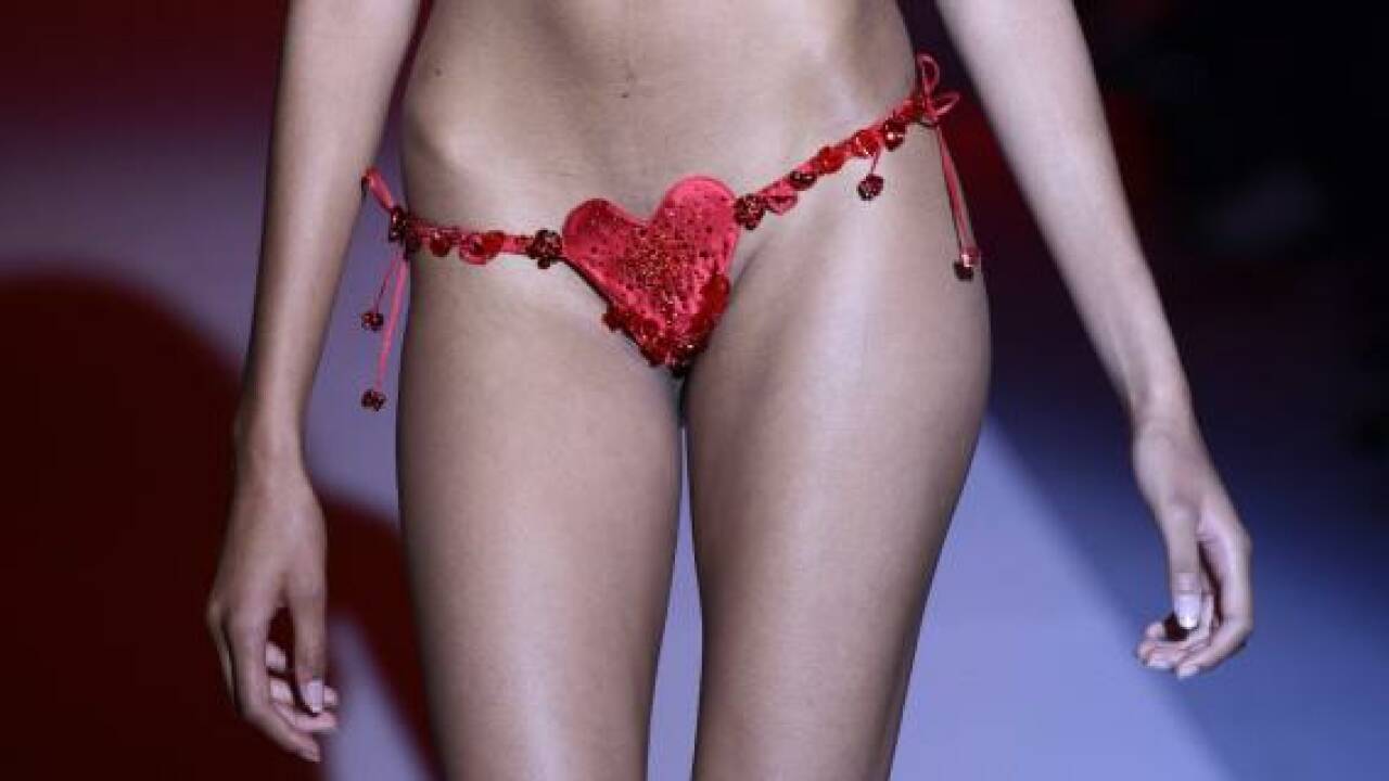 Frühere Ribery-Prostituierte präsentiert Dessous-Kollektion