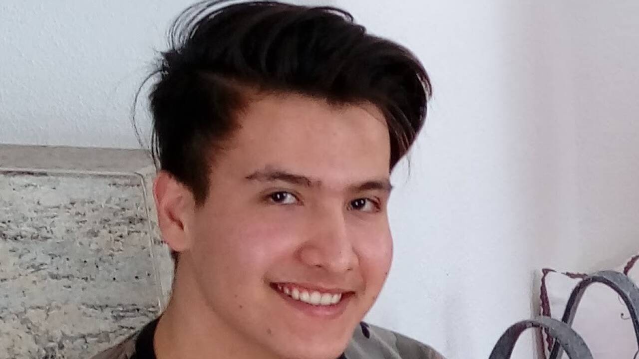Sie habe eine Lehre, aber kein Aufenthaltsrecht: die Flüchtlinge Hadi Mosavi (links) und Ali Wajid. 