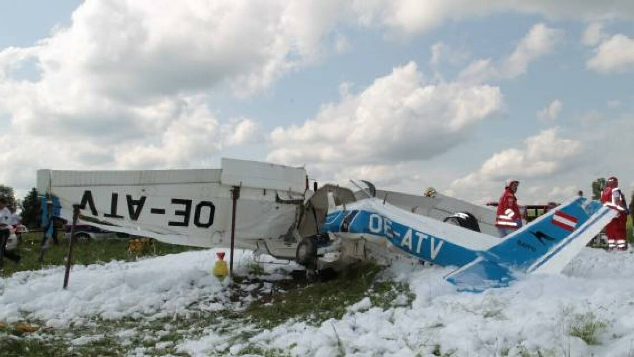 Flugzeug in Straßwalchen abgestürzt - zwei Tote