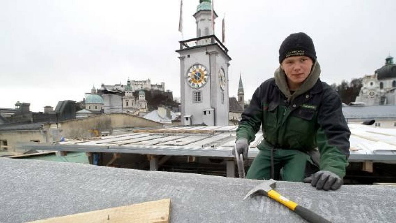 Panne: Im neu sanierten Rathaus ist das Dach undicht