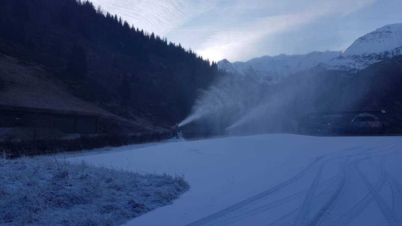 Bereits am Mittwoch startete die Beschneiung in Sportgastein.  