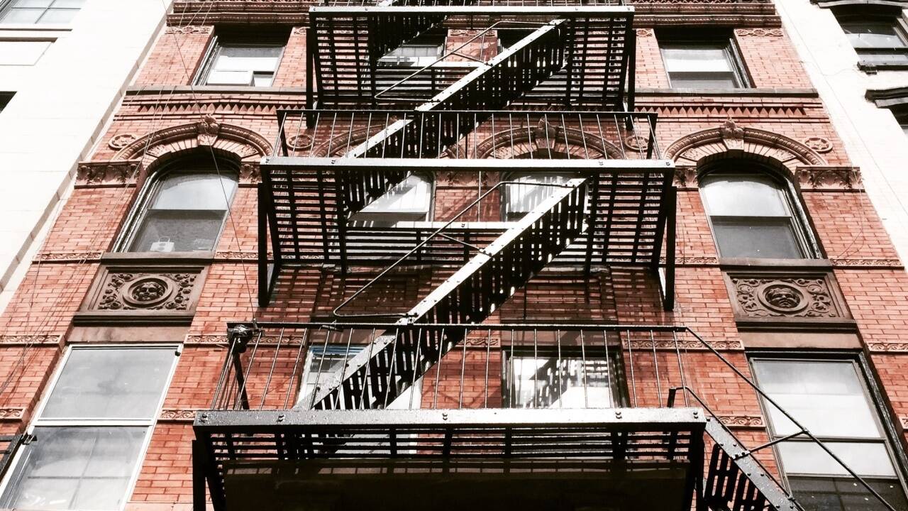 Fluchtweg mit Kino-Chic: Feuerleiter in Lower East Side.  