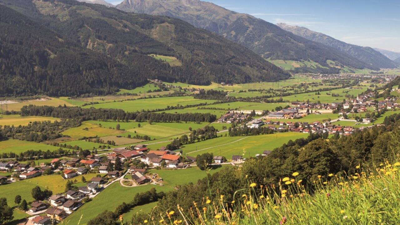 Blick über Stuhlfelden in Richtung Mittersill und Hollersbach. 