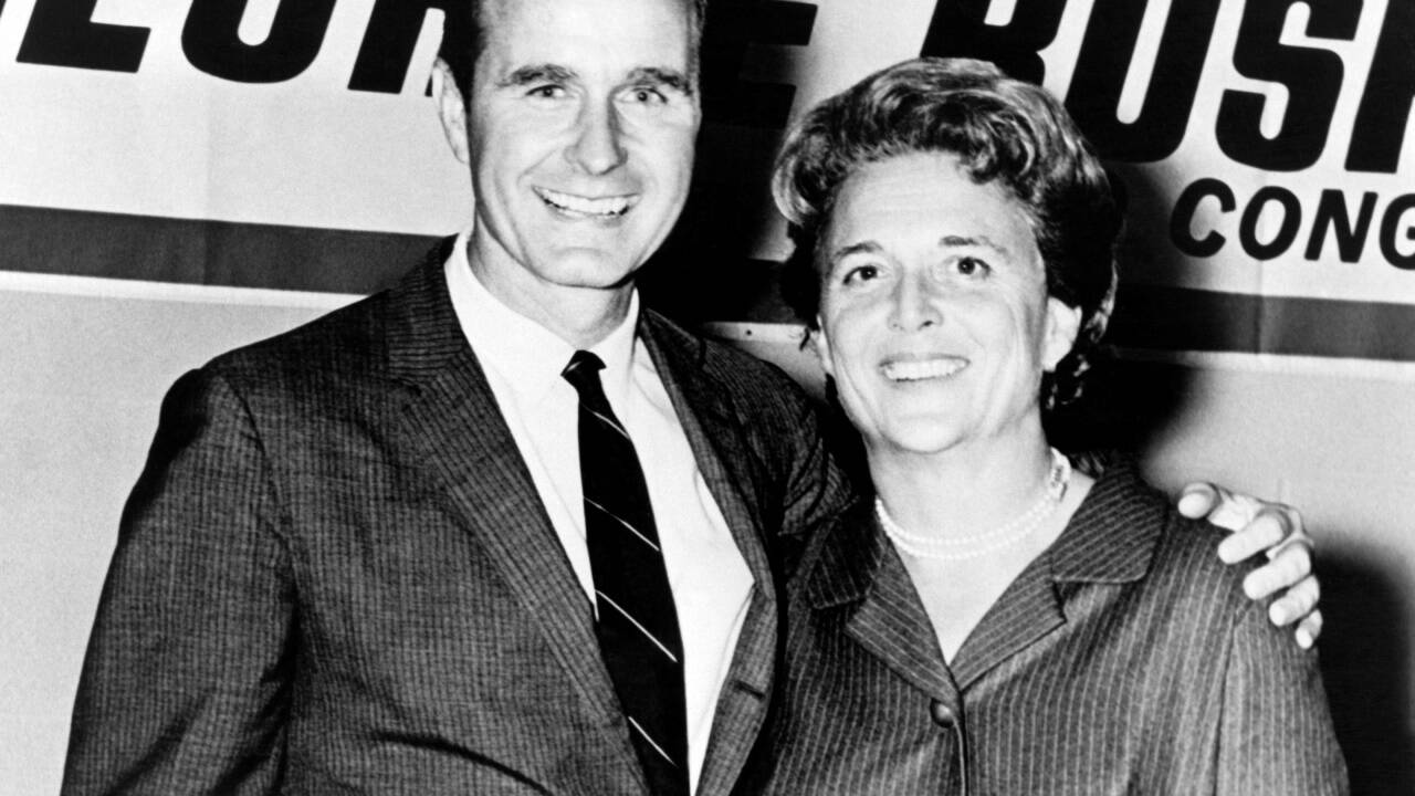 Senator Bush in den 1960er-Jahren mit seiner Frau Barbara. 