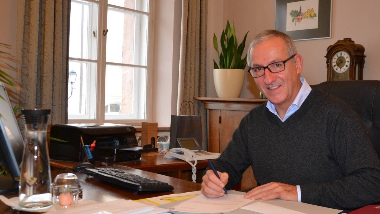 Halleins Bürgermeister Gerhard Anzengruber zieht sich nach fünf Jahren aus der Politik zurück. 