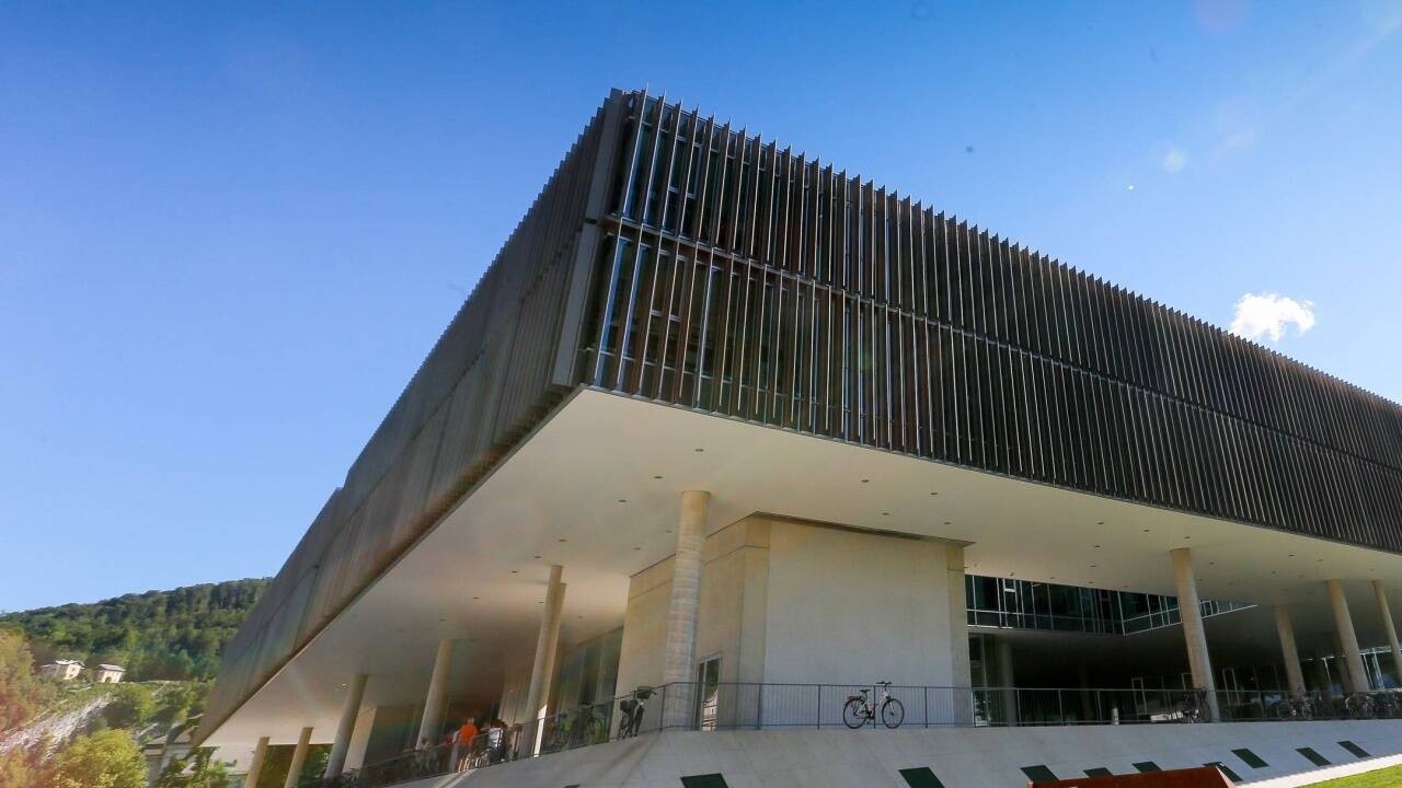 Die Bachelor-Studenten der Universität Salzburg – im Bild der Unipark - können aufatmen.  