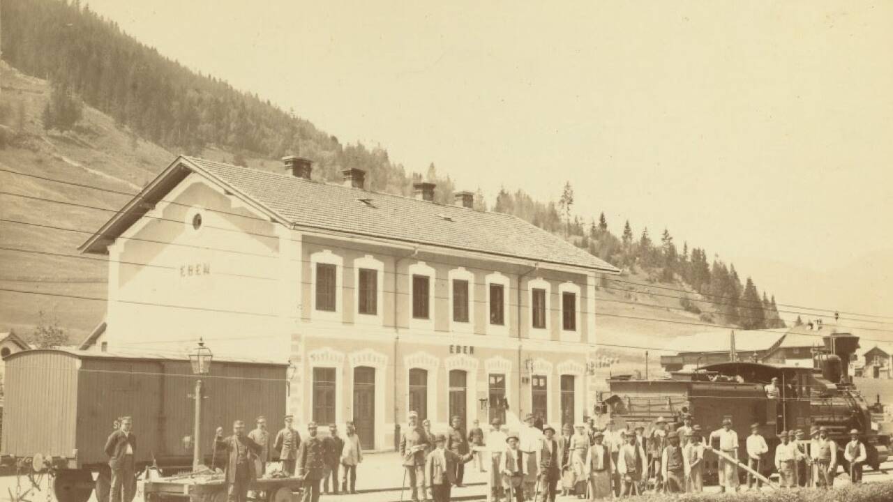Das Bild aus der Gemeindechronik diente als Vorlage für die Restaurierung. 