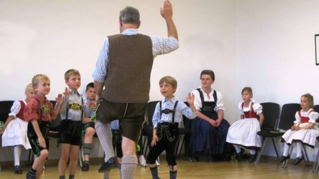 Wo san denn die  lustigen  Tanzer? Wo san denn die  lustigen  Tanzer?