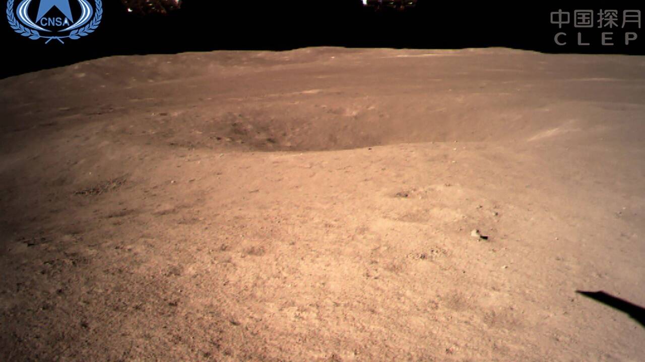 So sieht die andere Seite des Mondes aus. Das Foto wurde von der Sonde Chang’e-4 übermittelt. 