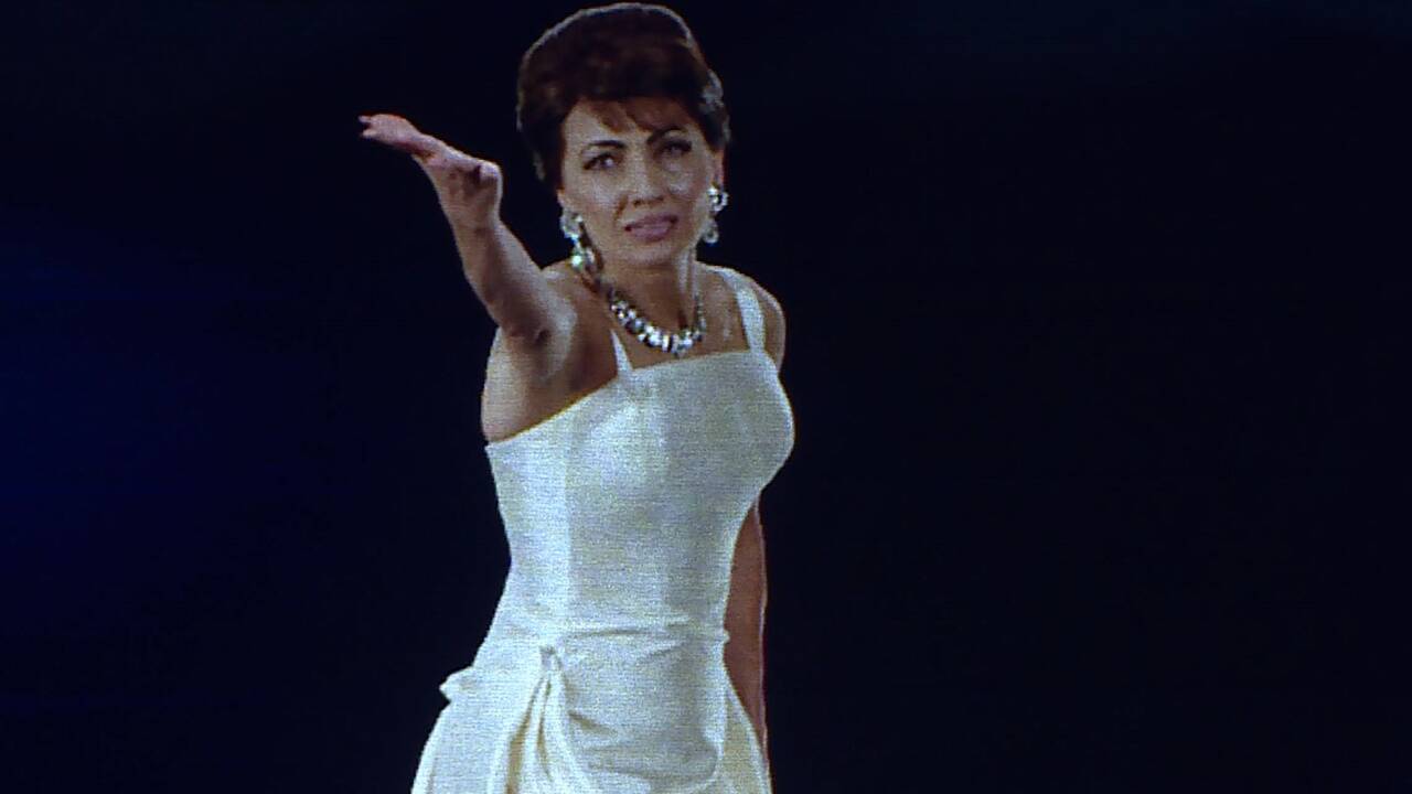 Ewige Projektionsfläche: Maria Callas als Hologramm. Ewige Projektionsfläche: Maria Callas als Hologramm.