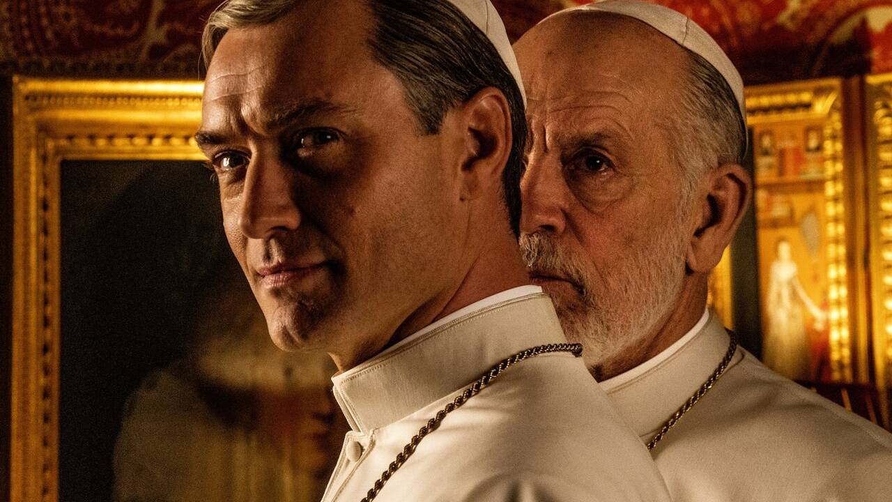Jude Law und John Malkovich im ersten offiziellen Pressefoto zur Serie. 