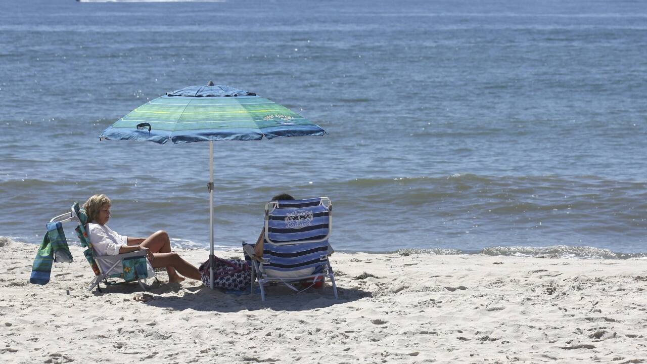 Der Atlantik in Islip (New York, USA).  Der Atlantik in Islip (New York, USA).