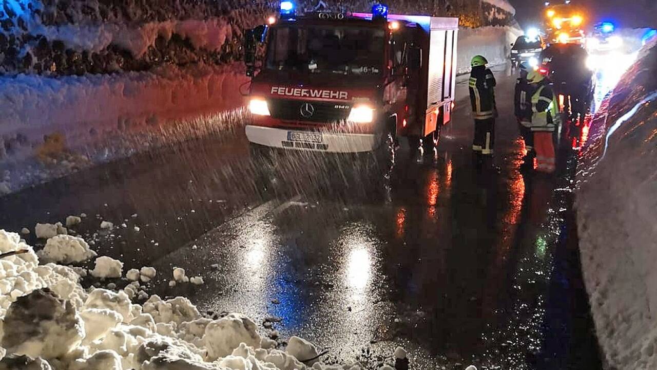 Im Einsatz gegen den nassen und dichten Schnee.  