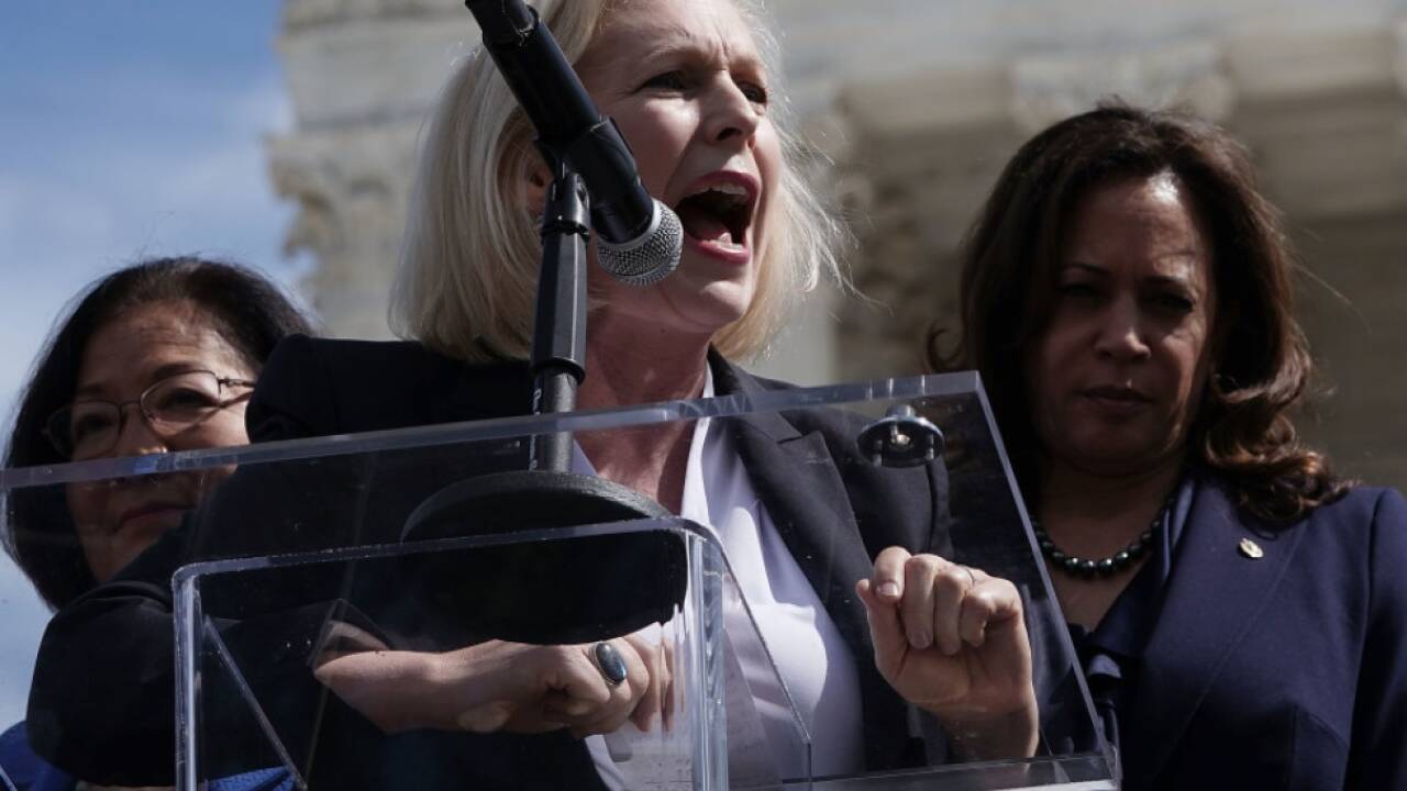 Kirsten Gillibrand kämpft gegen Gewalt an Frauen 