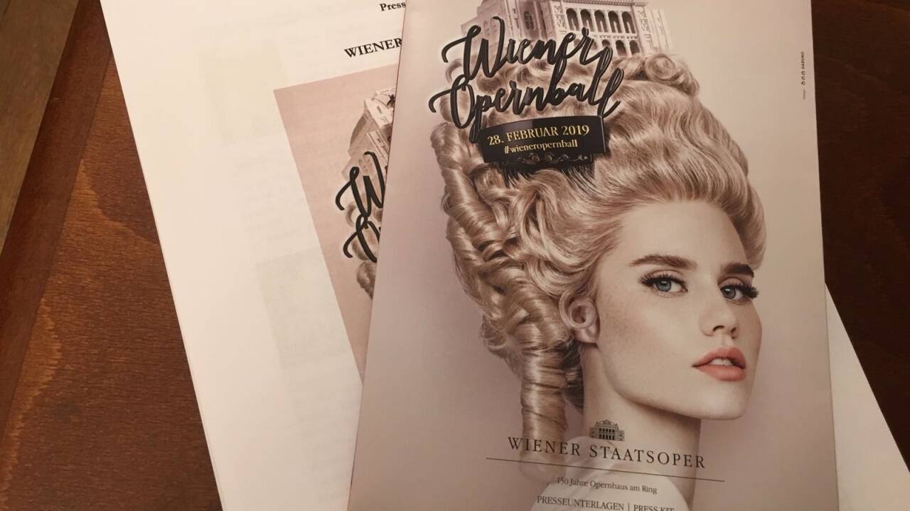 Der Wiener Opernball zeigt sich heuer sehr retro, von der Werbelinie her.  
