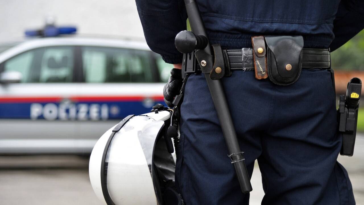 Die Aktion der Polizei war erfolgreich. Es kam zu drei Festnahmen in Salzburg-Schallmoos.   Die Aktion der Polizei war erfolgreich. Es kam zu drei Festnahmen in Salzburg-Schallmoos.