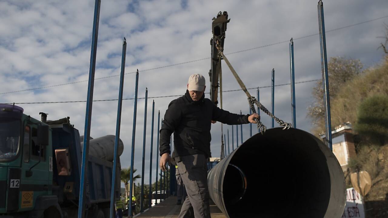 Rettungsmaßnahmen gestalten sich schwierig Rettungsmaßnahmen gestalten sich schwierig