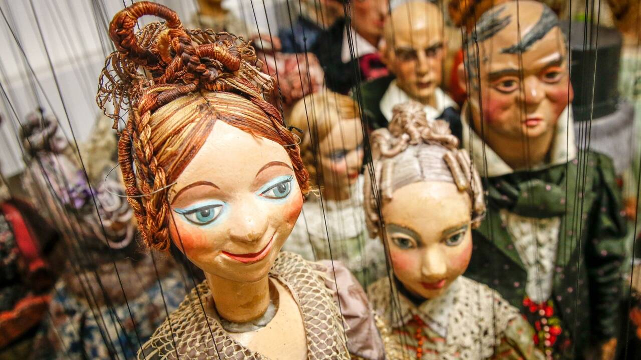 Die Marionetten sind weltberühmt. Die Puppen können jetzt weiter tanzen.  