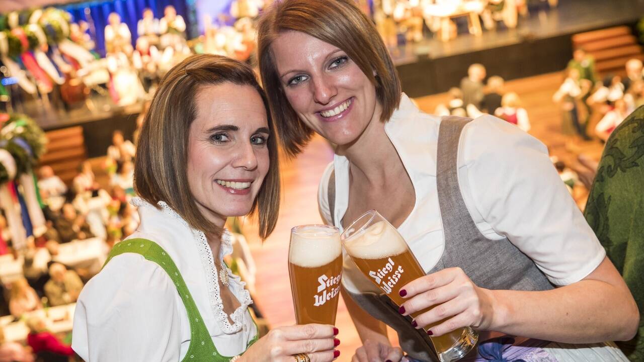 Simone Herbst und Bianca Jäger.  
