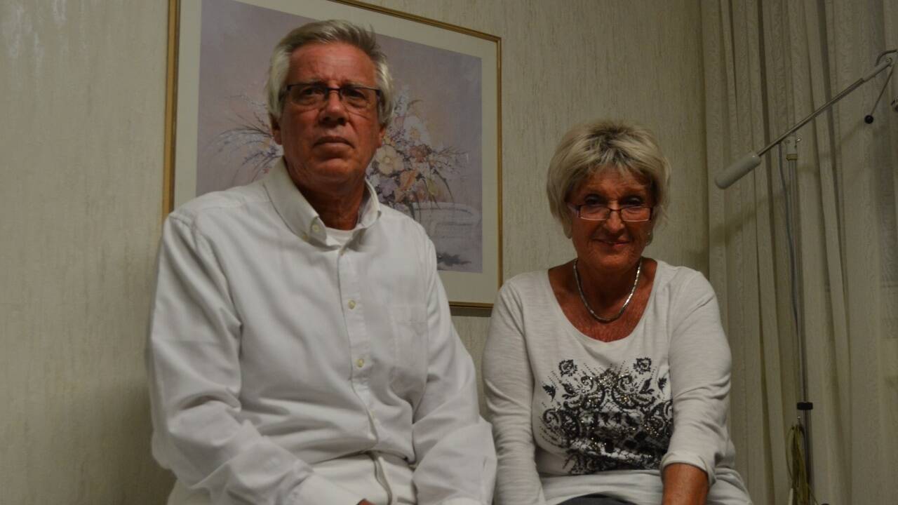 Peter und Erika Watzke in ihrer Ordination: „Fast alles noch original.“  Peter und Erika Watzke in ihrer Ordination: „Fast alles noch original.“