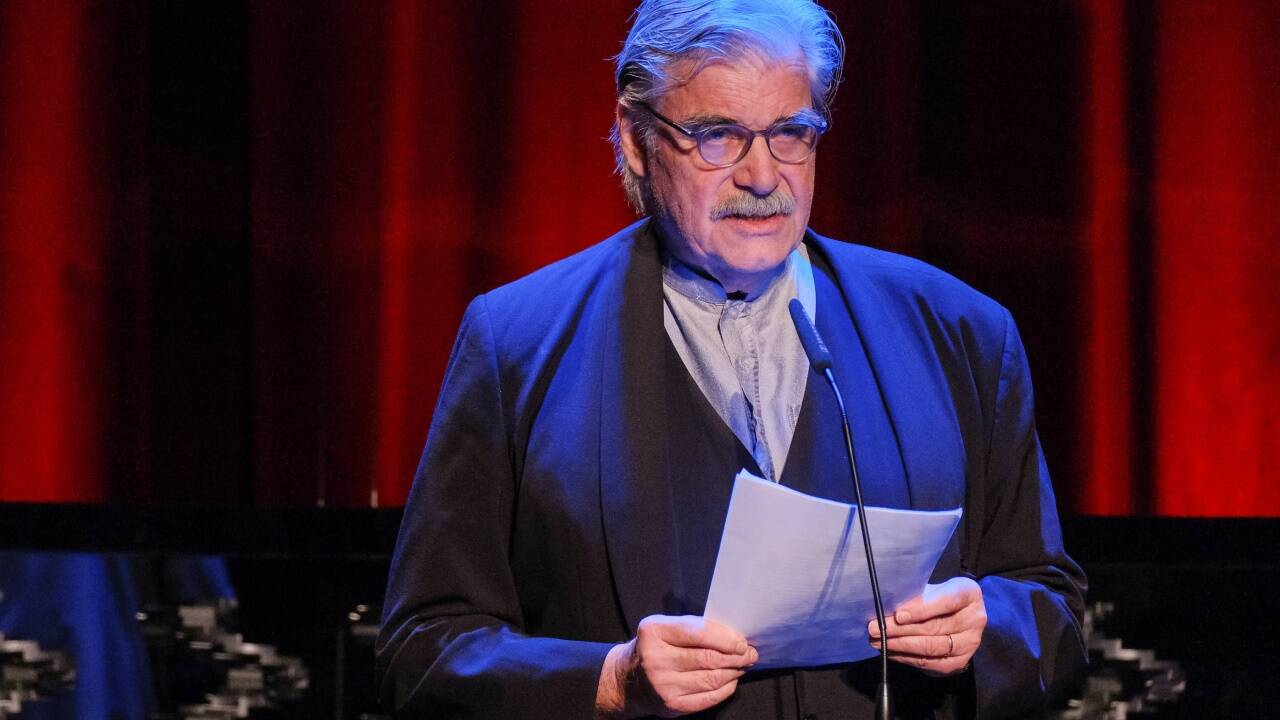 Peter Simonischek. 