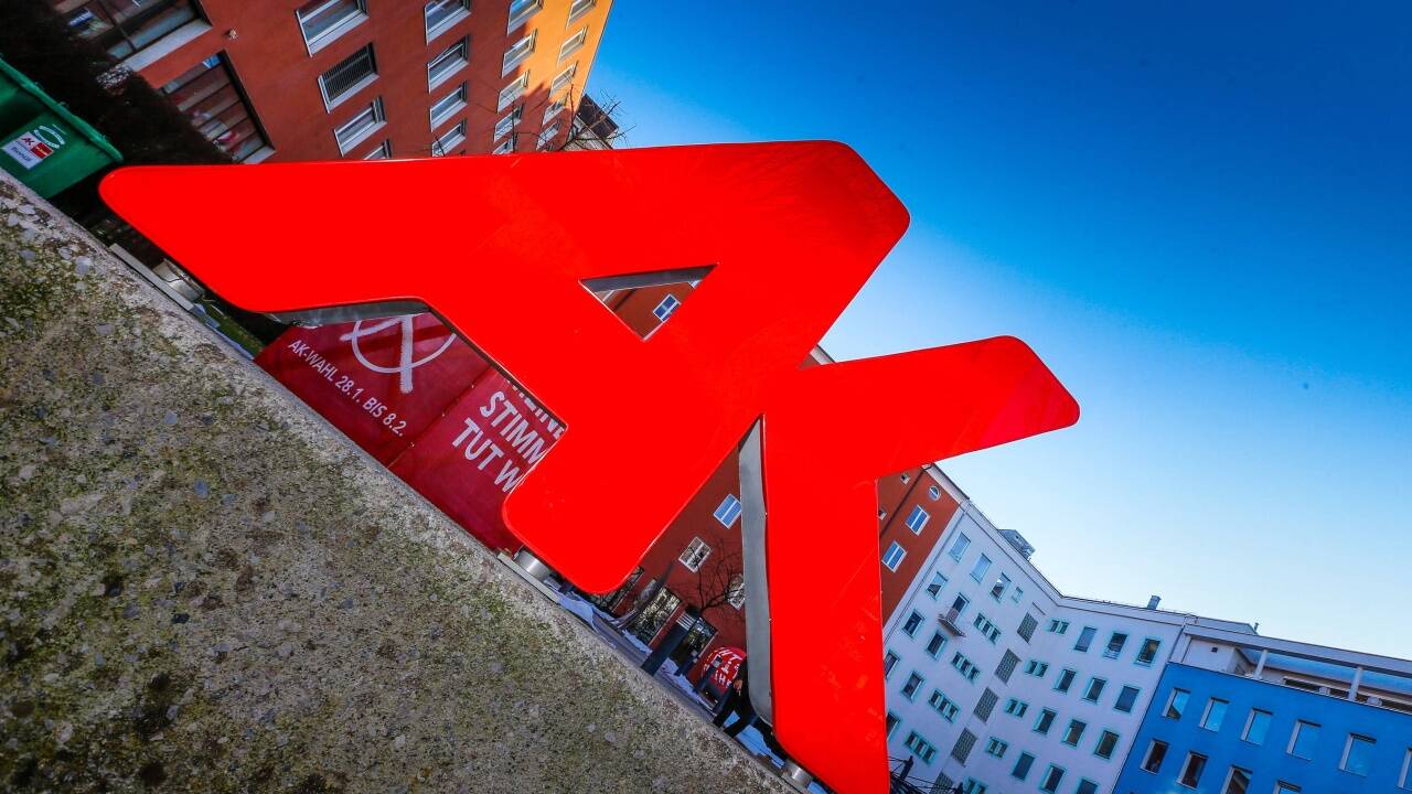 Das sei kein Lausbubenstreich mehr, betonte AK-Präsident Peter Eder und geht zum Angriff über.  