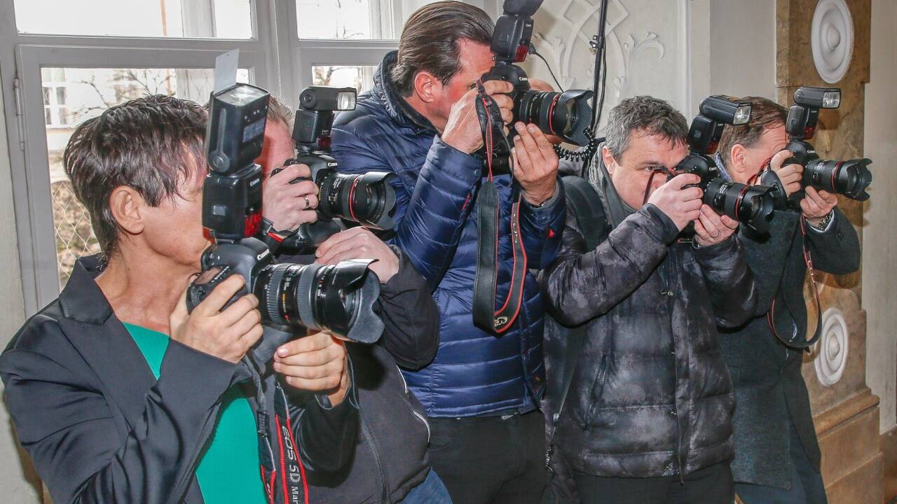 Die Festgesellschaft war begehrtes Motiv bei den Pressefotografen.  Die Festgesellschaft war begehrtes Motiv bei den Pressefotografen.