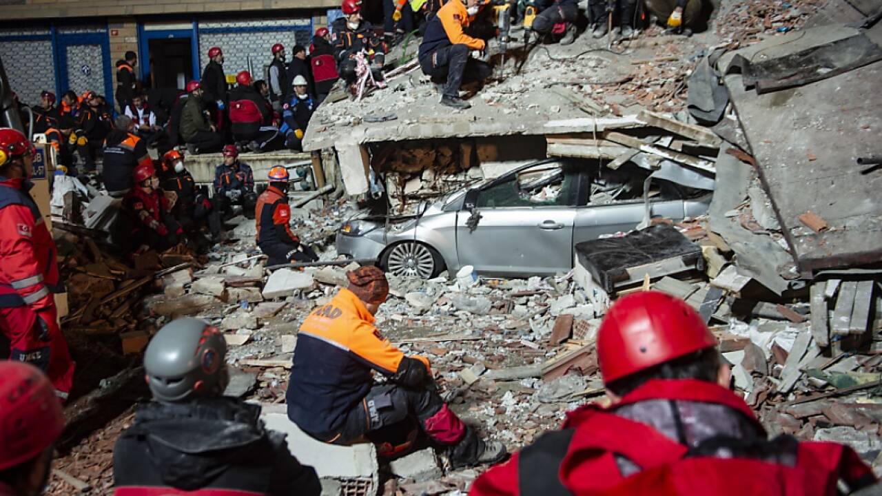 Mehrere Menschen werden noch vermisst Mehrere Menschen werden noch vermisst
