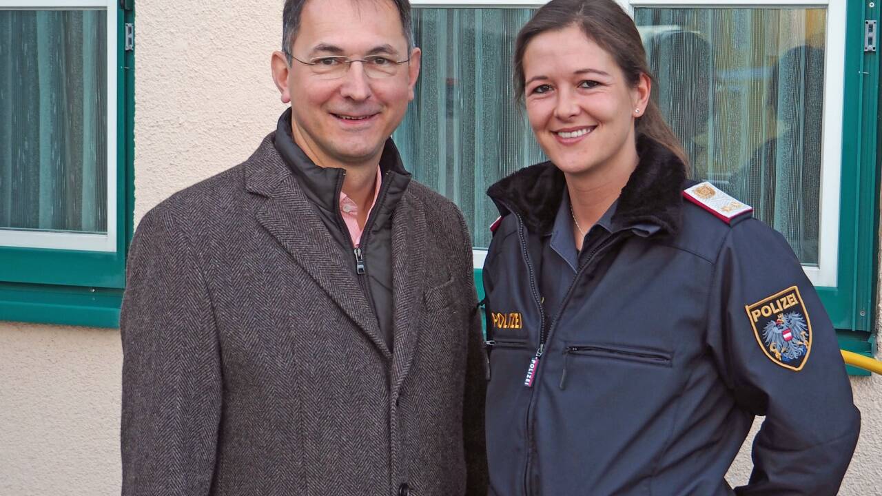 Yvonne Lichtmannegeer mit Bürgermeister Adi Rieger. 