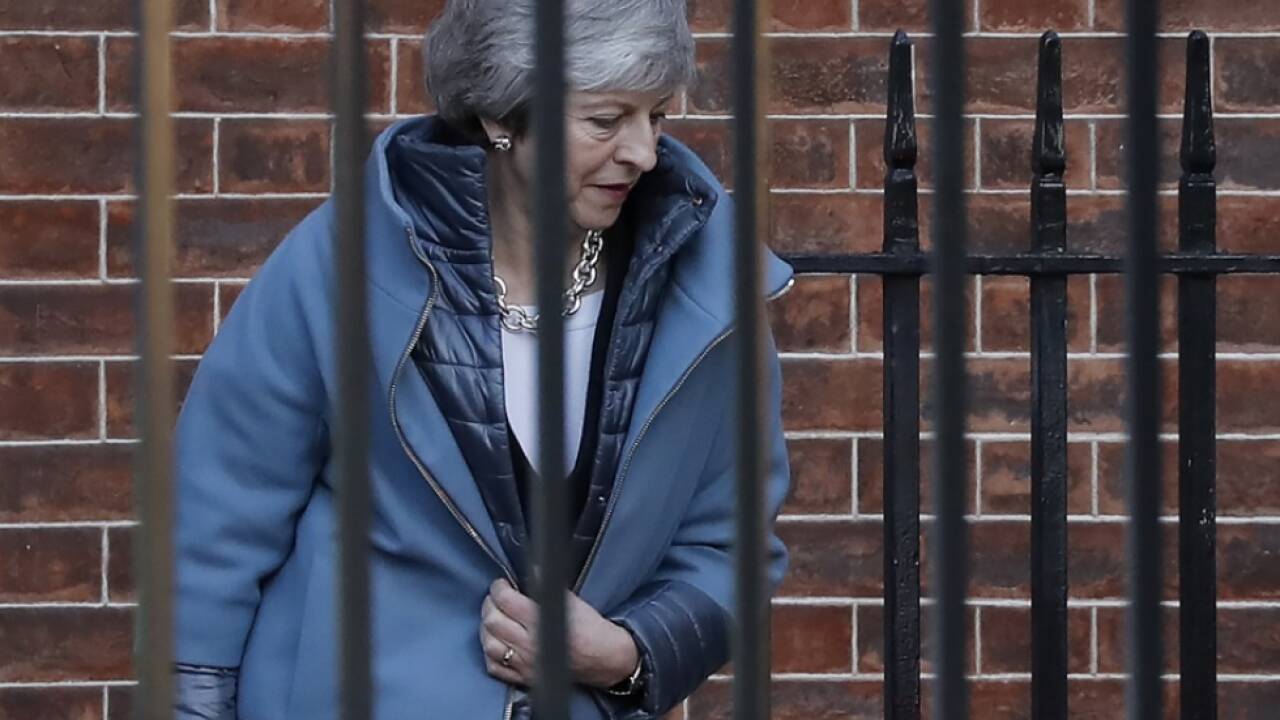 May kämpft gegen eigene Partei  May kämpft gegen eigene Partei