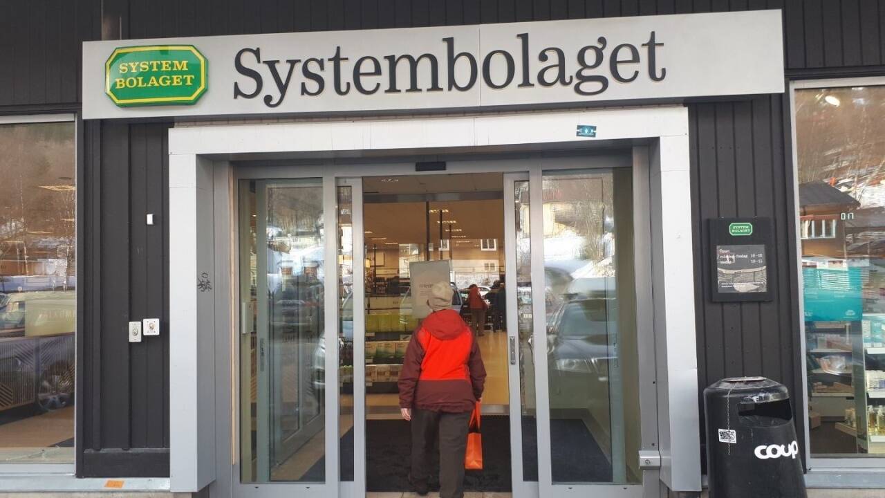 In den „Systembolagets“ gibt es staatlich kontrolliert Alkohol mit höherem Gehalt zu kaufen. 