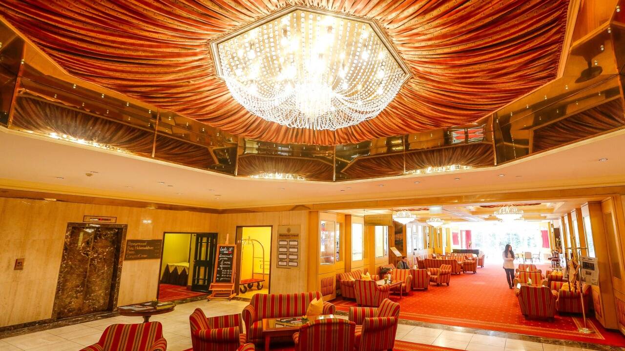 Die Lobby des Hotel Sheraton Grand Salzburg wird komplett umgestaltet. 