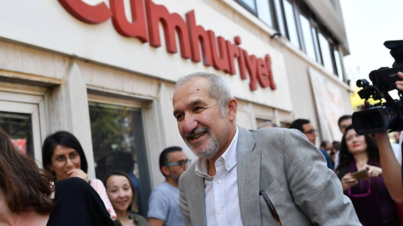 Der frühere Cumhuriyet-Herausgeber Akin Atalay  Der frühere Cumhuriyet-Herausgeber Akin Atalay