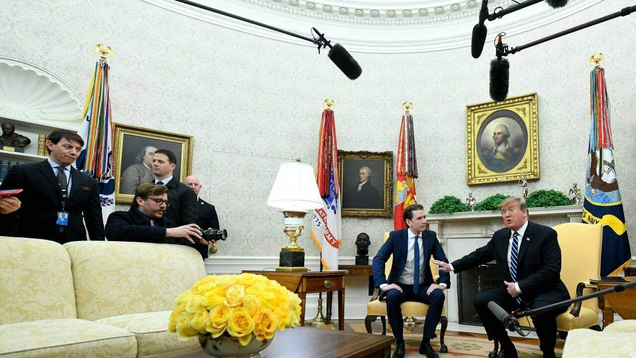 So sieht es im Oval Office aus. So sieht es im Oval Office aus.