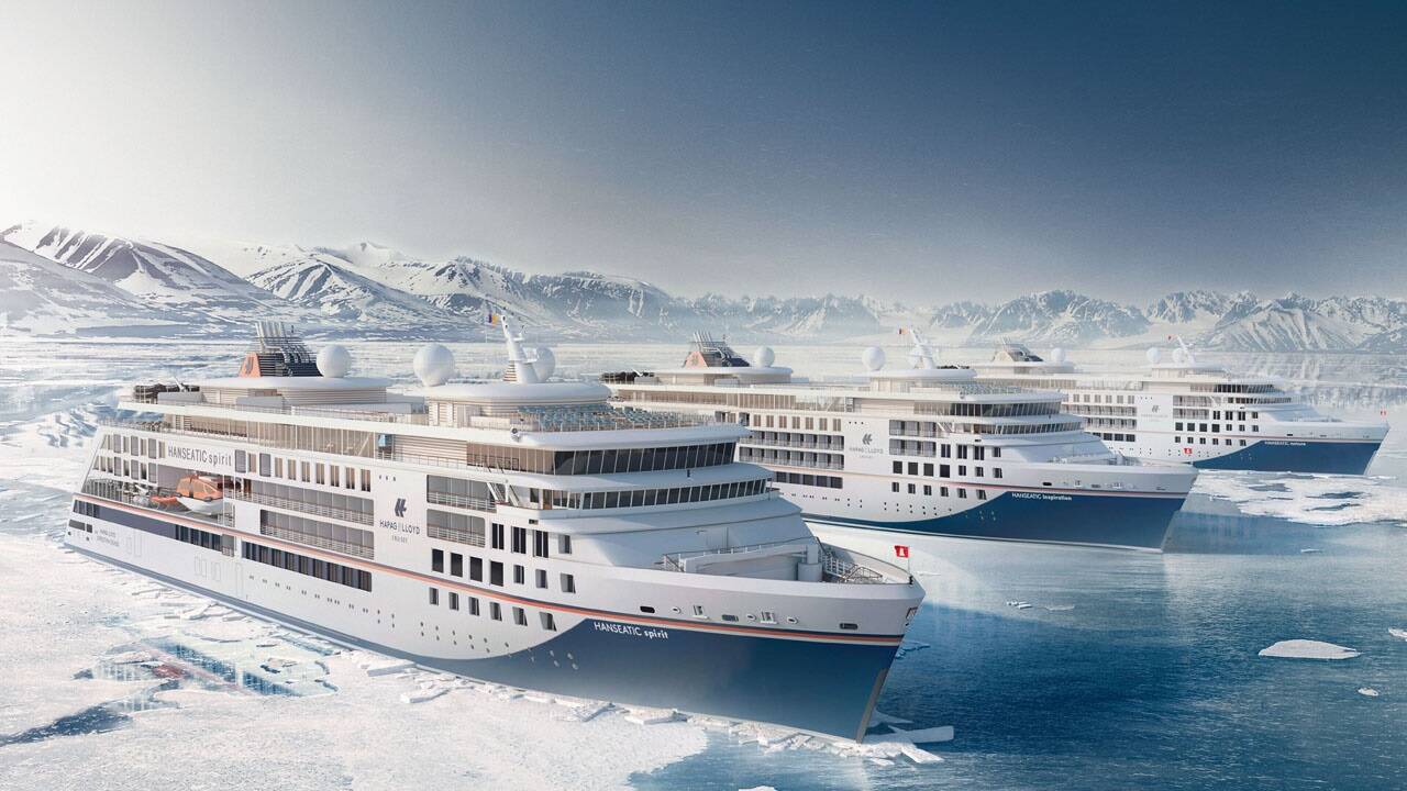 Ab Juli 2020 mit schadstoffarmem Gasöl: die Expeditionsflotte von Hapag-Lloyd Cruises. 