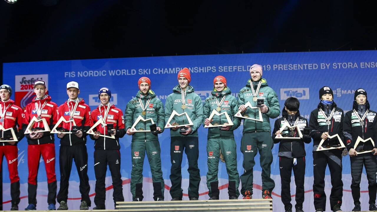 WM-Silber für die ÖSV-Adler im Teambewerb. Deutschland holte überlegen den ersten Titel seit 2001, Bronze ging an Japan. 