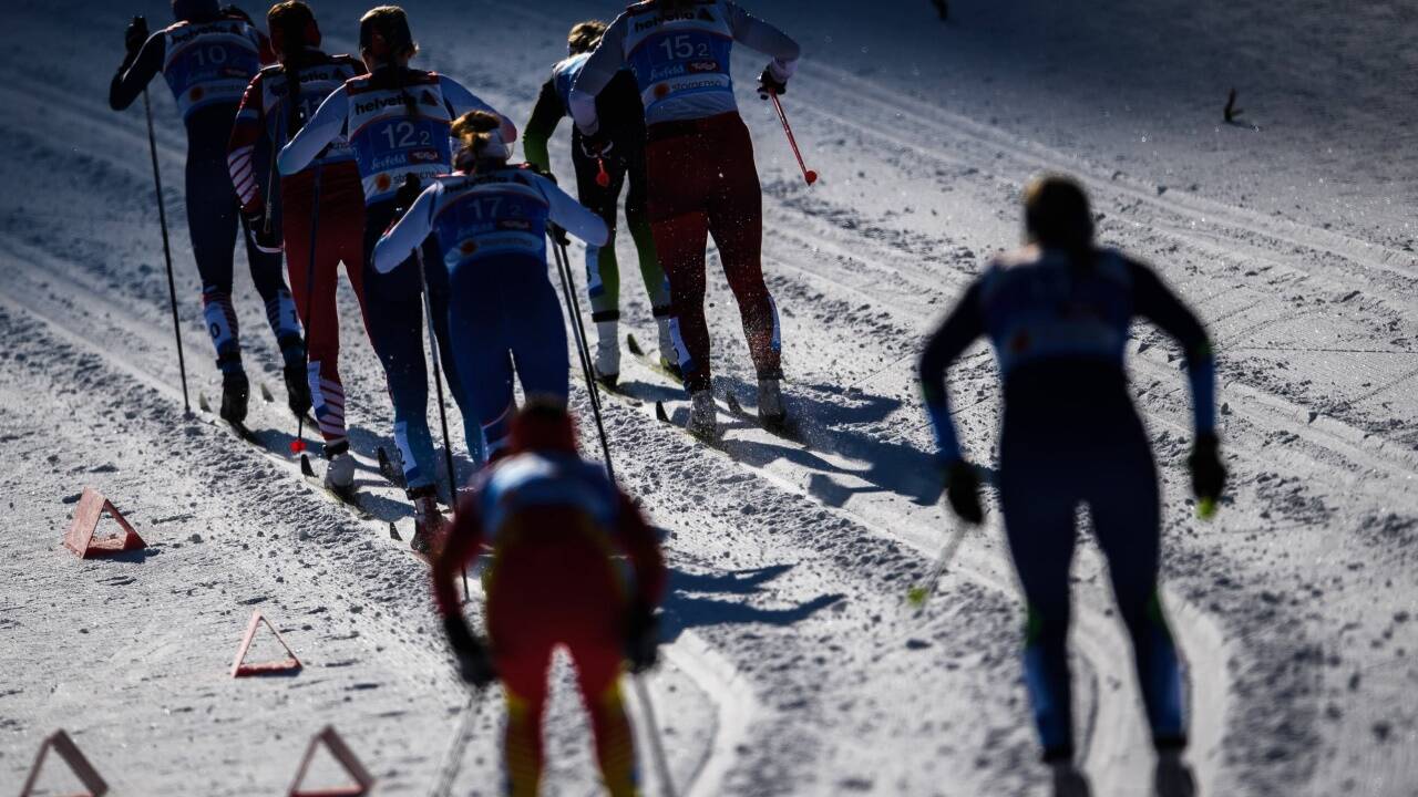 Der nordische Skisport im Zwielicht.  